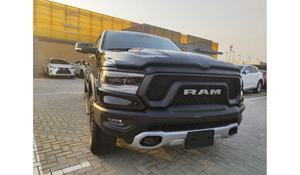 USADO 2024 AWD Motor Diésel de 4.5L de Aspiración Natural Automático con Cámara 360°, Techo Solar Panorámico, Asientos de Cuero, Pickup 400PS 6 - Product Image 2