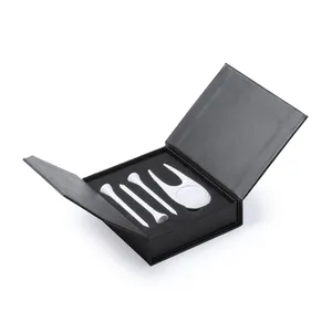 Set da Golf Personalizzabile con Accessori Unici per Appassionati di Attrezzatura da Golf - Product Image 1