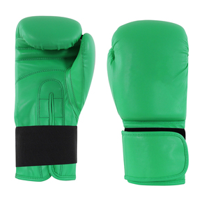 Gants de boxe en cuir noir 2024 en gros, impression de logo personnalisé KINGPIN INTERNATIONAL, fermeture auto-agrippante, confortables - Product Image 1