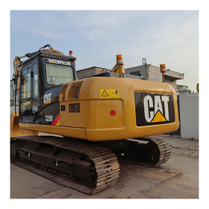 Chargeuse-pelleteuse Cat 420e équipement lourd fiable, fiable dans le monde entier pour sa productivité, sa polyvalence et la sécurité de l'opérateur - Product Image 1