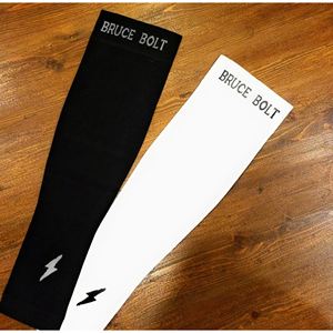 Manchons de compression personnalisés en polyester rouge pour baseball, basketball, football – Respirants, anti-transpiration, unisexe, équipement sportif - Product Image 5