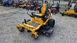 Tondeuse à gazon Cub Cadet ULTIMA ZT3 60, 213 heures d'utilisation enregistrées, moteur diesel 24 CV, plateau de coupe de 60 pouces, excellente durabilité et moteur puissant - Product Image 3