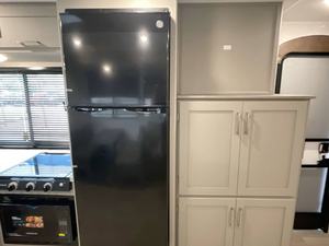 RUSH 2026 Keystone H-i-d-e-o-u-t S-p-o-r-t 244R-B - Product Image 4