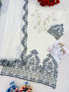 Traje Pakistaní de Primera Calidad en Georgette Pesado para Festivales y Ocasiones Especiales Disponible al Mejor Precio - Product Image 2