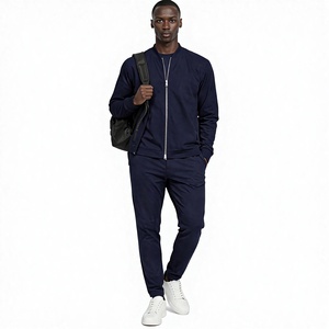 Survêtement Gingtto d'hiver coupe ajustée à capuche coupe-vent respirant en Spandex/Nylon écologique unisexe avec logo personnalisé sur le devant - Product Image 1