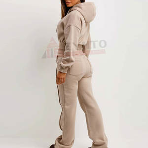 Vêtements décontractés pour femmes, survêtement, logo personnalisé, vente d'usine, survêtement personnalisé pour femmes, haut court, pantalon évasé, vente en ligne - Product Image 4