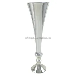 Vase en métal carré transparent de luxe Design moderne haut de gamme Vase de table pour arrangement floral de Noël Zahid Exports Inde - Product Image 1