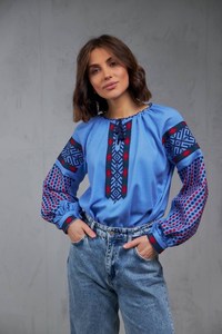 Chemisier ukrainien brodé à la main et attrayant pour femmes d'automne, chemisier en coton à manches longues et bouffantes, nouveauté ODM personnalisé - Product Image 3