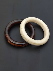 Pulseras de Hueso Natural Ecológicas Hechas a Mano con Diseño Simple y Moderno, Tema de Ángel, Marca MN EXPORTS, para Regalo de Boda - Product Image 2