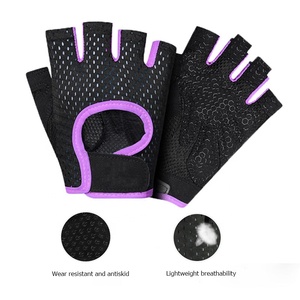 Gants de gymnastique demi-doigts pour hommes et femmes pour l'entraînement de yoga Entraînement sportif léger Musculation Fitness Haltérophilie - Product Image 2