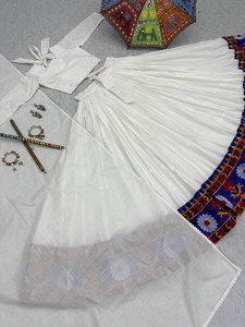 Navratri lehenga choli ที่สวยงามพร้อมงาน Gamthi - Product Image 2