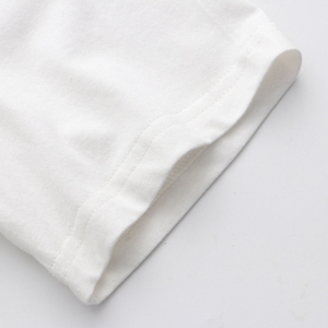 เสื้อยืดสตรีพิมพ์ลายโลโก้ - Product Image 5