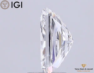 Superbe 3.04 Carat Radiant Cut Lab Grown Diamond E Color VVS2 10.01 MM IGI Certificate pour les bijoux de luxe - Product Image 3