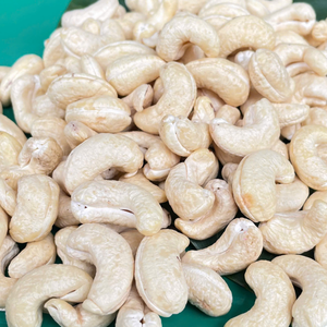 ถั่วเม็ดมะม่วงหิมพานต์คั่ว W240จากโรงงานที่เชื่อถือได้แพ็คได้ฟรีแซนติโก - Product Image 1