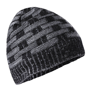 Bonnet tricoté de marque privée personnalisable pour hommes 100% nœuds en laine vente chaude pour une utilisation à la plage meilleur prix fabricant pakistanais - Product Image 1