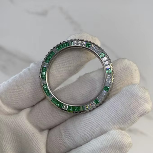 Luxira Jewels, pierre de moissanite verte transparente de luxe sur mesure, pierre baguette, acier inoxydable, sertissage artisanal, remplacement 40 mm, noir et blanc - Product Image 4