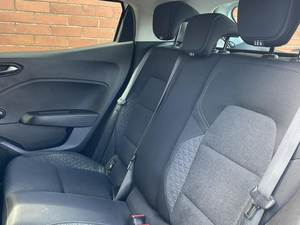 2021 Renqult Clio 1.0 SCe Play 65ps soigneusement - Product Image 3