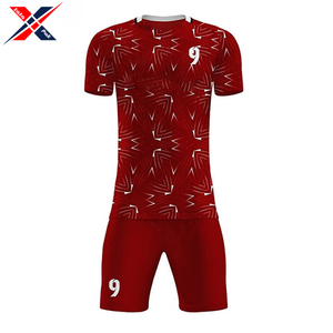 ชุดฝึกซ้อม2025ใหม่ชุดเล่นกีฬาทำจากผ้าโพลีเอสเตอร์100% สำหรับทีมพร้อมโลโก้แบบกำหนดเอง - Product Image 5