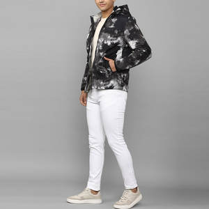 Chaqueta Acolchada con Estampado Moderno de Alta Calidad en Venta en Línea, Chaqueta Acolchada con Diseño Único por Sublimación - Product Image 4