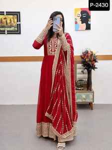 Vêtements ethniques indiens Heavy Long Anarkali Style Georgette Kurtis avec bordure en dentelle Dupatta Set pour mariage et festival Wear Gowns - Product Image 2