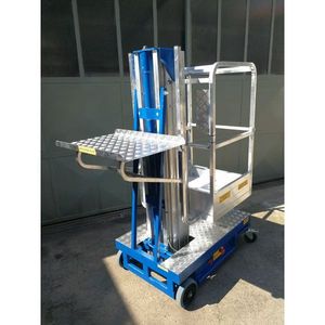 Plateforme Élévatrice Électrique E200 à Chargement Frontal Réglable pour les Secteurs de la Construction et Hôtellerie – Neuve ou d'Occasion, avec Pompe, Moteur et Propulseur - Product Image 5