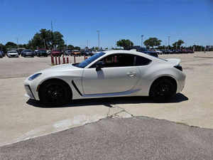 สะอาดหมดจด ปี 2022 GR86 - Product Image 4