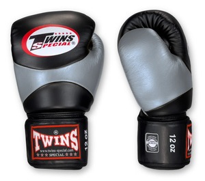 ถุงมือคู่ฝึกซ้อมมวยคู่แฝดแบบกำหนดเองขายดีที่สุด ถุงมือคิกบ็อกซิ่งฝึกซ้อม MMA ถุงมือมวยไทยคู่แฝดระดับมืออาชีพ - Product Image 1