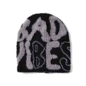 Gorro de Punto Unisex de Moda para Invierno, Suave, 100% Acrílico, Cálido, Diseño Elegante para Uso Casual al Aire Libre y Moda Urbana - Product Image 2