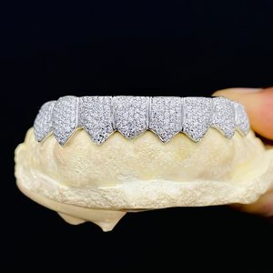 กริลล์ซเพชรโมอิสซาไนต์แบบสั่งทำพิเศษ ชุบเงิน สำหรับฟันบน สไตล์ฮิปฮอป เครื่องประดับปากแบบหรูหรา - Product Image 1