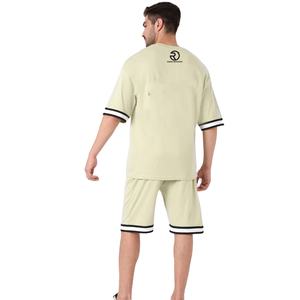 Ensemble short et t-shirt en coton de bonne qualité avec logo personnalisé et design Ensemble deux pièces pour hommes Ensemble deux pièces pour été T-shirt pour hommes - Product Image 3