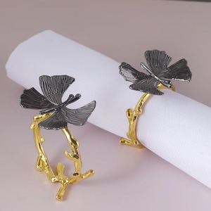 Bague décorative en or avec porte-serviettes libellule en argent pour la table de mariage, les fêtes et les repas d'hôtel. - Product Image 3