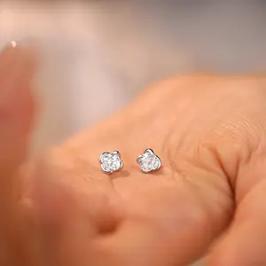 Minimalist 2024 Sterling Silver 925 Korean Style Fashion Jewelry Flower Cz Custom Diamond Stud Earrings For Women