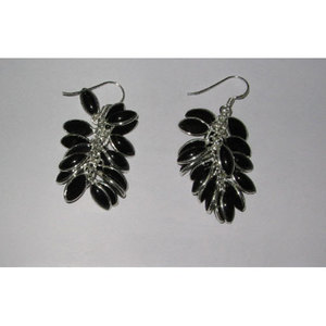 Pendientes Colgantes de Ónix Negro Natural para Mujer Shah Gems, Plata de Ley 925 con Perla de Agua Dulce y Zafiro - Product Image 1