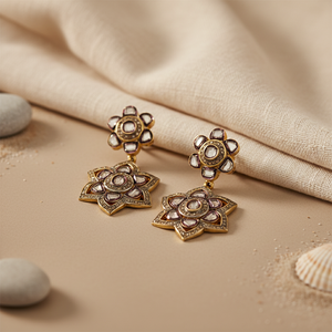 Boucles d'oreilles en diamant exquises, plaquées or, design floral, bijoux de luxe pour femmes - Product Image 1