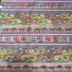 ผ้าชิฟฟิลิที่สง่างามพร้อมรูปแบบการปักที่ดีในการพิมพ์ตำแหน่งที่ถูกต้องสำหรับเสื้อผ้าที่มีคุณภาพสูง - Product Image 1