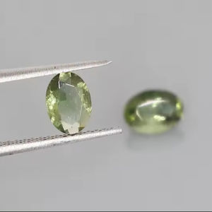 Genuino 1.18Ct moldavita Natural ovalada suelta facetada 5x7MM piedras preciosas sueltas fabricación de joyas gemas y piedras venta a granel OEM - Product Image 4