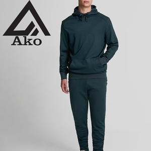 ชุดแทรคสูทผู้ชายแบบลำลอง 2 ชิ้น ผลิตโดย Ako ผ้าโพลีเอสเตอร์ผสมวิสโคสและสแปนเด็กซ์ เนื้อผ้านุ่มลื่น ระบายอากาศได้ดี สวมใส่สบายเป็นพิเศษ - Product Image 1