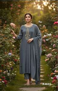 MAL Chanderi handwork kurti กางเกงและ dupatta แคตตาล็อกเต็มรูปแบบที่มีอยู่ในอัตราขายส่ง, ผ้าไหมระยับบริสุทธิ์กับการทำงานที่สวยงาม - Product Image 3