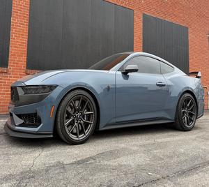 Ford Mustang Dark Horse 2024, Transmisión Manual de 6 Velocidades, Kit de Supercargador Whipple Stage 2, Asientos de Cuero, Euro VI, 5 Bolsas de Aire - Product Image 1