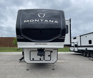 Autocaravanas y Remolques de Viaje Keystones M-o-n-t-a-n-a 3901RK 2025 2024 2026 - Product Image 1