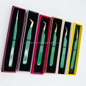 แหนบต่อขนตาปลอมปลายเรียบสีเขียวทองฉลากตามสั่งทำโลโก้ได้ตามต้องการความแม่นยำ - Product Image 1