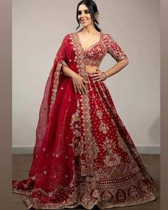 Tendance beau mariage Lehenga Choli avec des paillettes lourdes et une impression dessinée à la main de broderie de fil pour les fêtes - Product Image 1