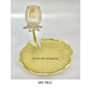 <b>Brass</b> <b>Antique</b> Finished High Standard Quality Metal Unique Floral Designer Hotel And Restaurant Table Centerpiece Candle Holder - Product Image 2