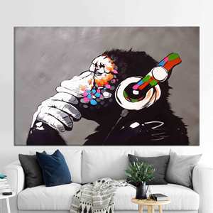Impression sur toile Graffiti Monkey vibrant : Art pour les amateurs de musique style Banksy, toile encollée - Product Image 1