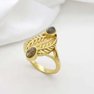 แหวนควอตซ์สโมคกี้ลายใบไม้สไตล์โบฮีเมียน ชุบทอง 18k วงแหวนทองเหลืองลายธรรมชาติ แหวนขายส่งสำหรับผู้หญิง - Product Image 4
