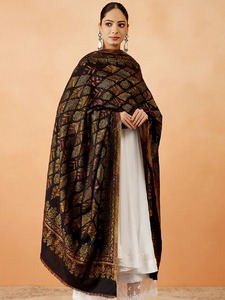 Châle de style vintage pour femmes personnalisées, laine de cachemire de haute qualité, différentes tailles disponibles, tarif de gros pour les musulmans département - Product Image 5