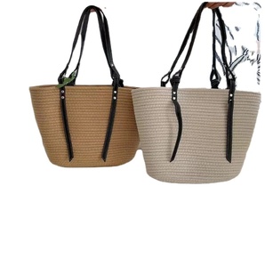 Bolso de hombro de paja tejido a mano para mujer, estilo macramé, ideal para la playa, a la moda - Product Image 1