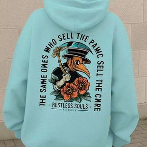 Sweat à capuche graphique Restless Souls, motif masque de la peste, style vintage streetwear, imprimé audacieux, tendance décontractée - Product Image 3