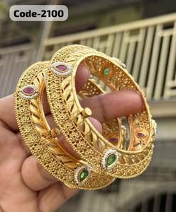 Elegantes brazaletes de latón Rajwadi con acabado de oro antiguo Trabajo de piedra múltiple Perfecto para mujeres Colección nupcial Festival y fiestas - Product Image 1