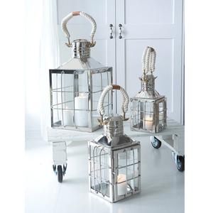 Candelabro de metal alto hecho a mano con acabado de níquel brillante y mango a la venta a precio al por mayor candelabro personalizado - Product Image 3